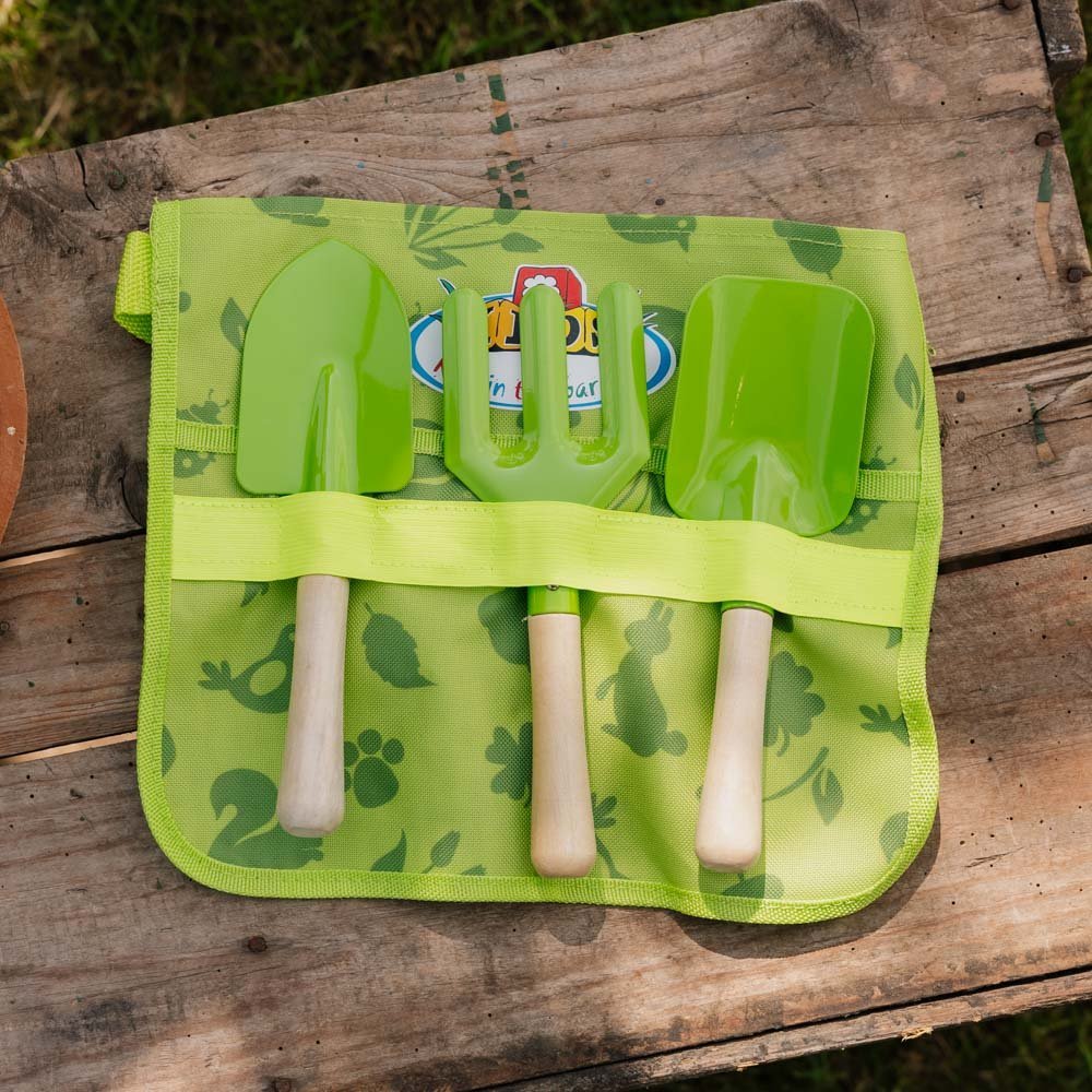 Lasten työkalulauta työkaluineen