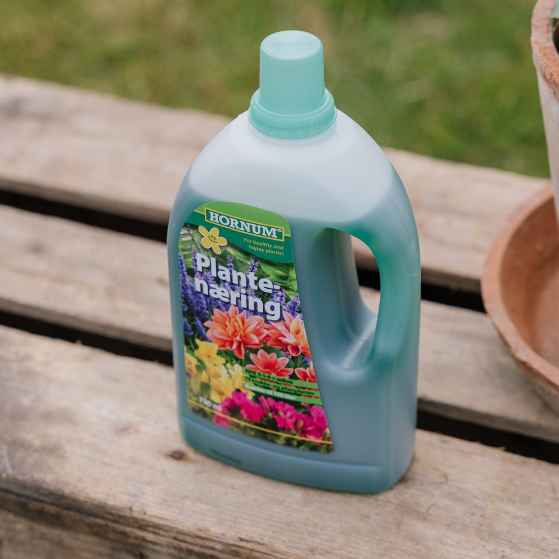 Kasviravinne 750 ml