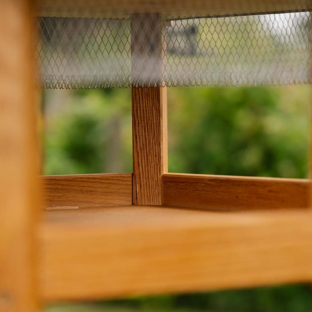 Syöttötalo verkolla, punainen katto, Ø: 54 cm