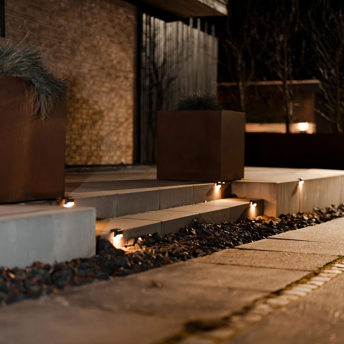 Aurinkokäyttöiset LED - porrasvalot, 4 kpl