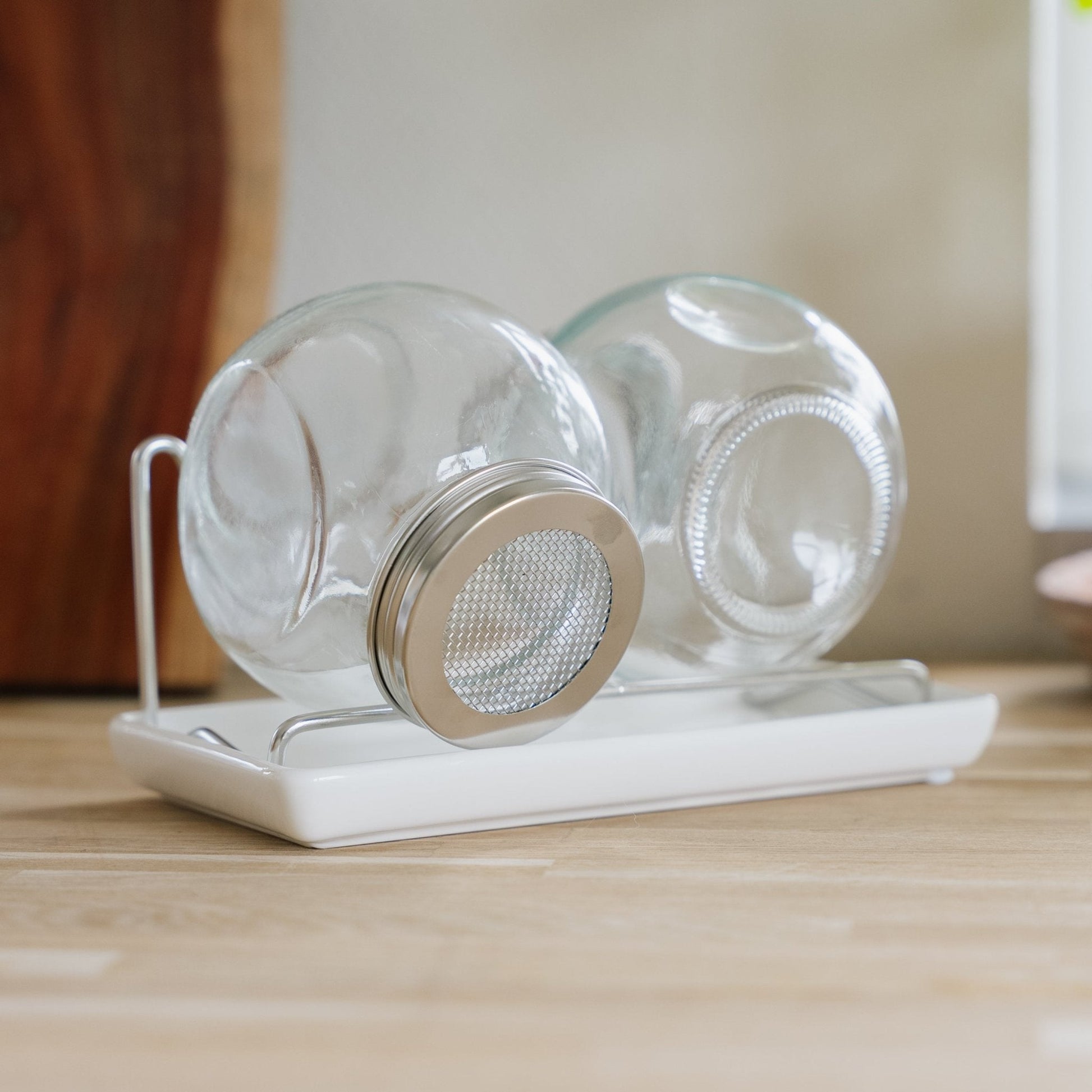 Kasvatuslasisetti alustalla