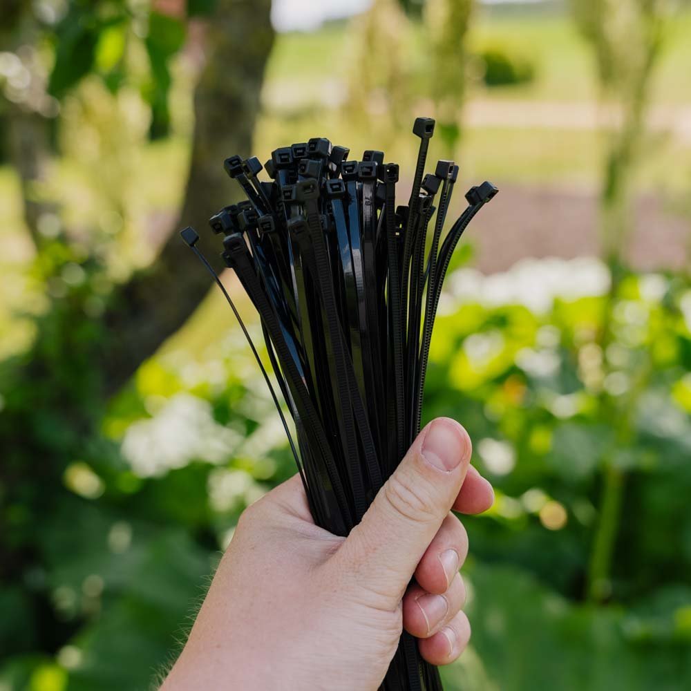 Keskikokoiset nippusiteet, 5 kpl