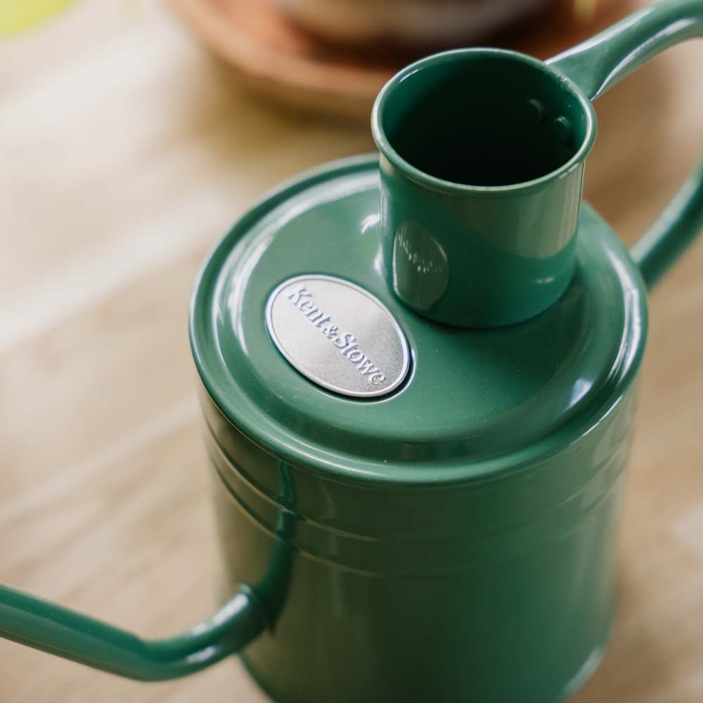 Metallinen kastelukannu sisäkäyttöön, 1 L, salvianvihreä