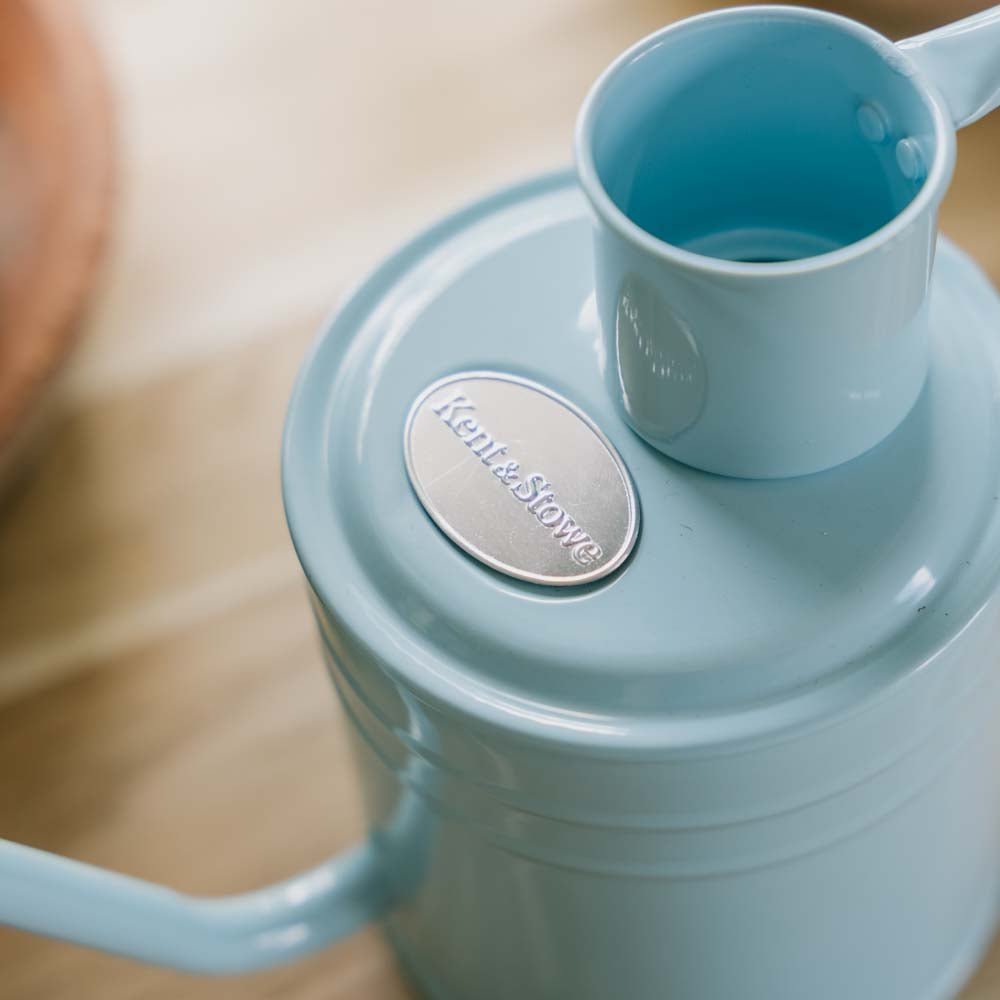 Metallinen kastelukannu sisäkäyttöön, 1 L, taivaansininen