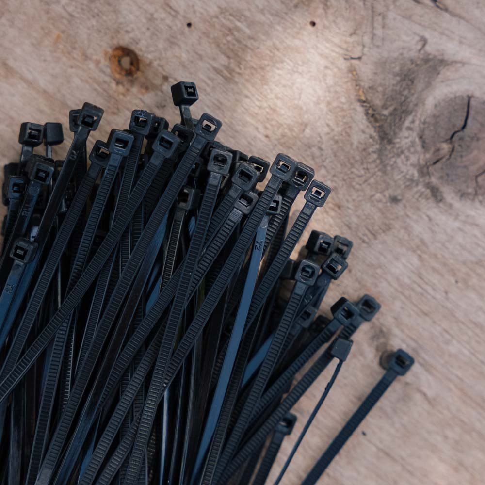 Pienet nippusiteet, 5 kpl