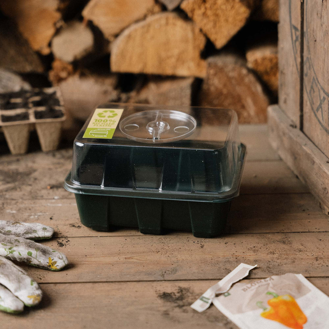 Pieni minikasvihuone