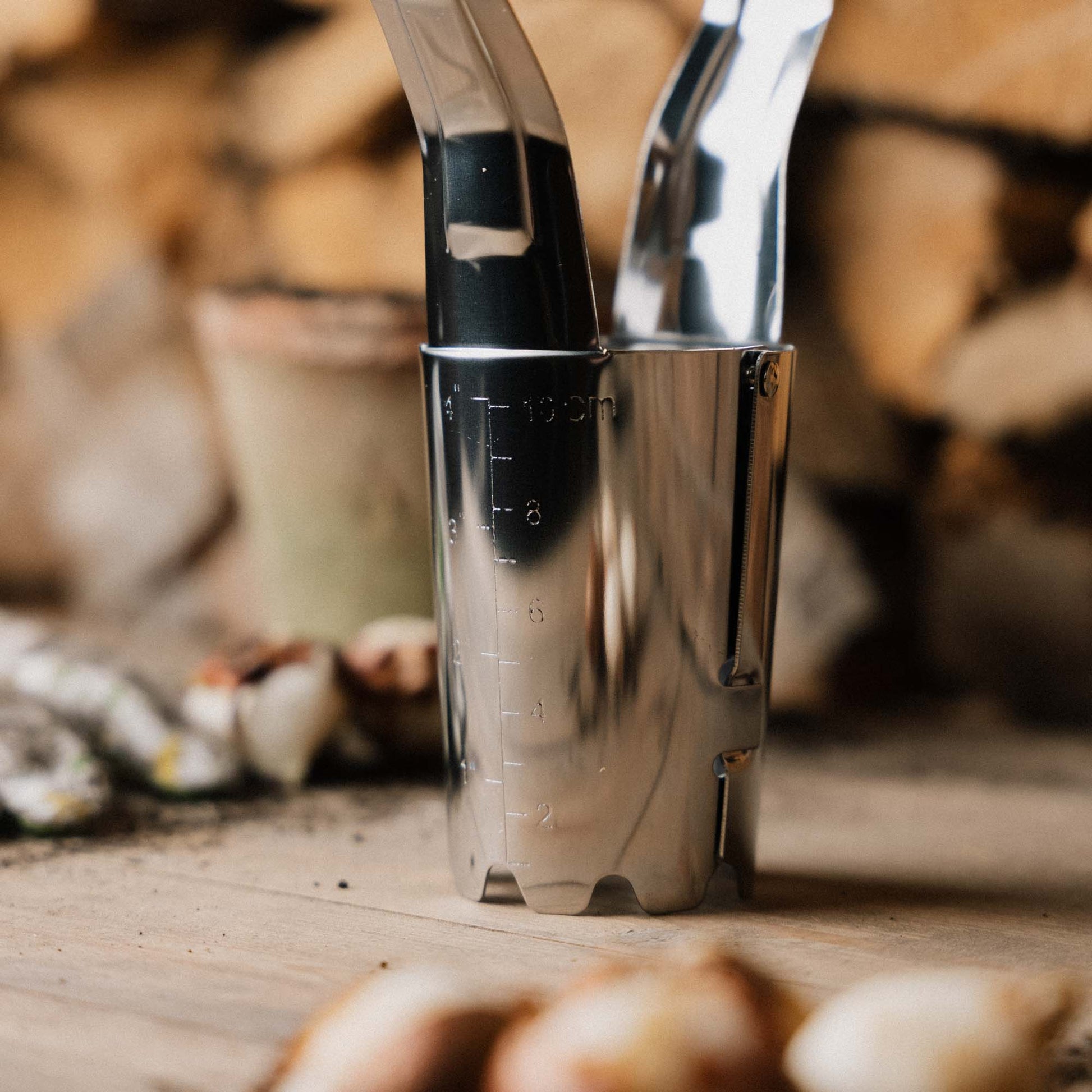 Sipulin istuttaja, ruostumatonta terästä