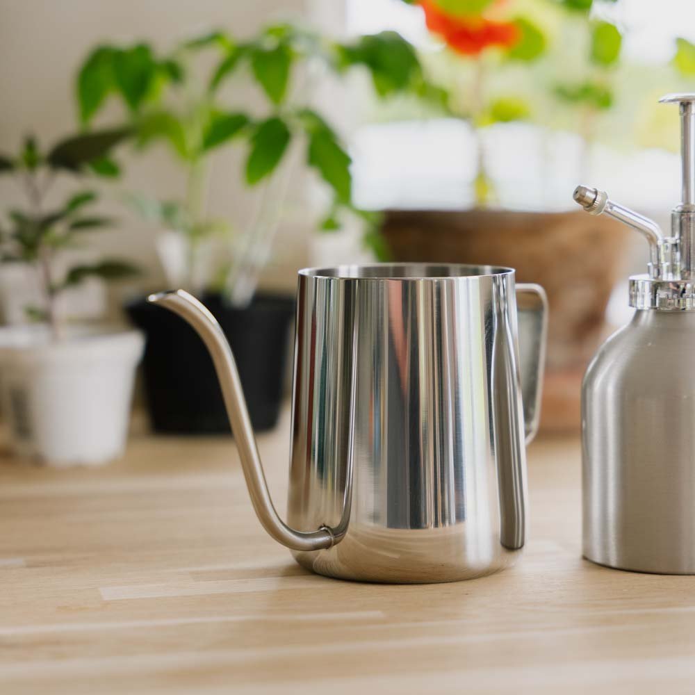 Sisäkukille tarkoitettu kastelusarja