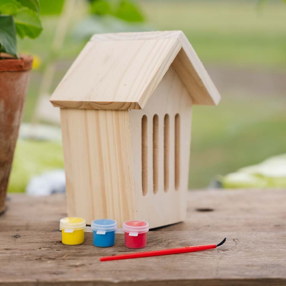 Tee - se - itse perhostalo maalaussetillä